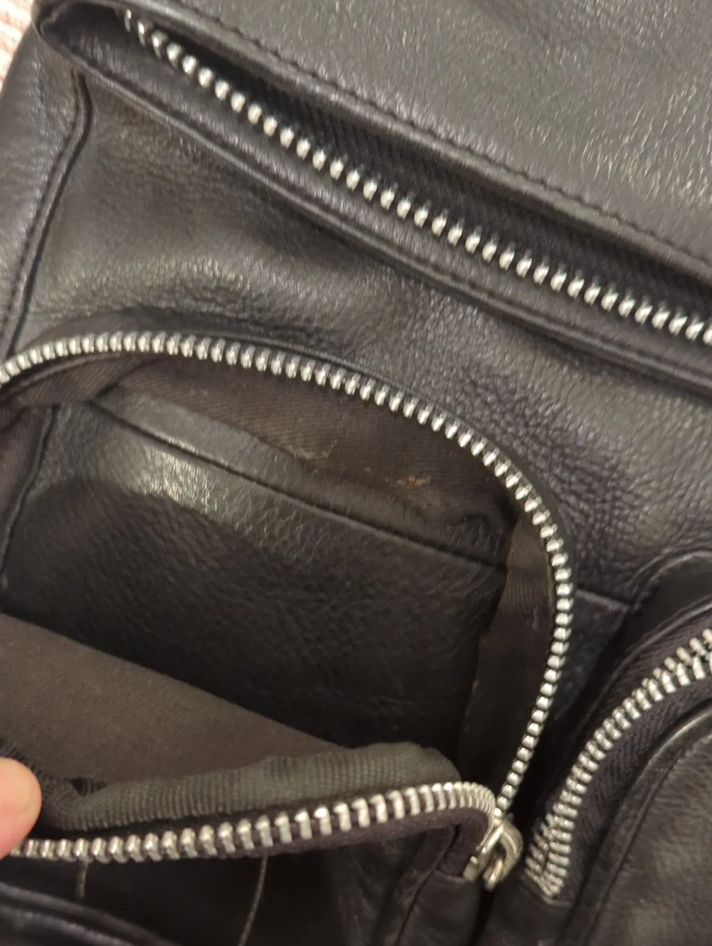Vintage Y2K Armani Exchange Black Leather Shoulder Bag - Classic Everyday Carry
